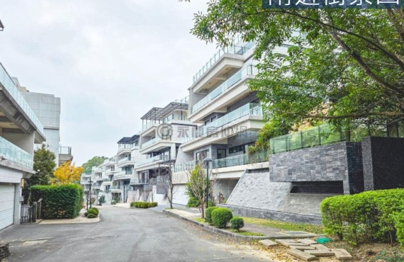 古根漢｜全新獨棟花園大別墅《有溫泉的獨棟別墅》