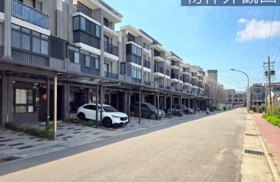 富旺悅時代｜全新綠景四房美別墅《前院停車》