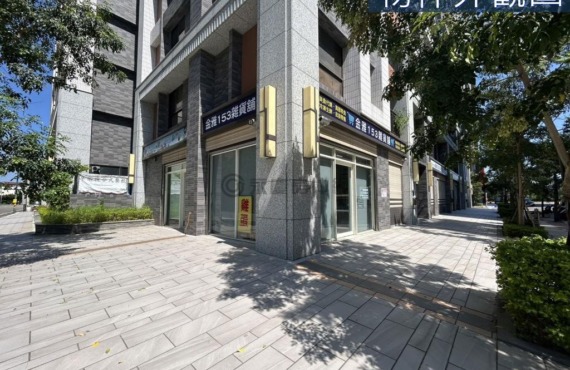 金雅大面寬黃金三角窗店面