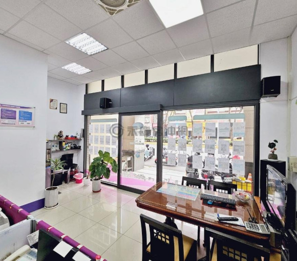 寓見愛｜臨路黃金店面附平車《六米面寬、現成收租》