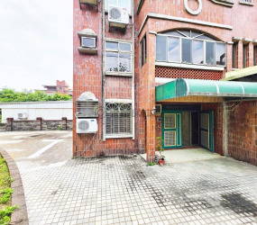 春福新天母｜超大院邊間平車三房《近竹科通勤便利》
