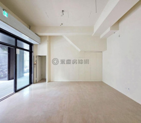 臨江賦｜大面寬雙層燙金店面《走路逛巨城一分鐘！》