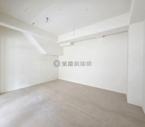 臨江賦｜大面寬雙層燙金店面《走路逛巨城一分鐘！》