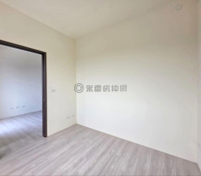 宸盛朗潤｜全新兩房附車位Ｃ《港清重劃區首購新宅》