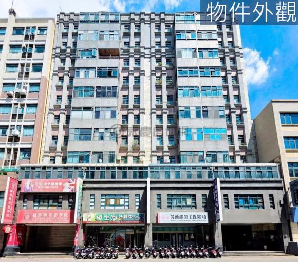 首璽桂冠｜稀有雙車位３＋１房《縣政特區自住首選》